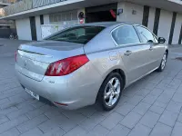 Usado Peugeot 508 Allure 140 CV (102 kW) 2012 Gris / plata Berlina
