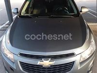 Usado Chevrolet Cruze LT 130 CV (95 kW) 2014 Gris / plata Berlina