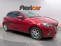 Usado Mazda 2 Edition 90 CV (66 kW) 2017 Rojo Utilitario