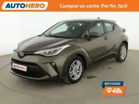 Usado Toyota C-HR Active 122 CV (89 kW) 2022 Gris SUV