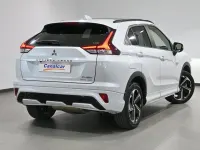 Usado Mitsubishi Eclipse Cross 188 CV (138 kW) 2023 Blanco SUV
