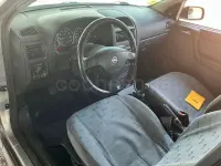 Usado Opel Astra Edition 100 CV (73 kW) 2002 Gris / plata Berlina