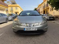 Usado Honda Civic Comfort 140 CV (102 kW) 2007 Gris / plata Berlina