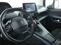 Usado Peugeot Rifter Active 100 CV (73 kW) 2021 Gris / plata Monovolumen