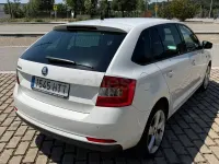 Usado Skoda Rapid Elegance 105 CV (77 kW) 2013 Blanco Utilitario