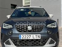 Usado Seat Arona Xperience 110 CV (80 kW) 2021 Gris / plata SUV