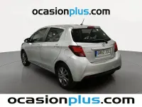 Usado Toyota Yaris Active 69 CV (50 kW) 2015 Gris plata Utilitario