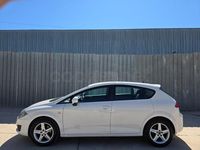 Usado Seat Leon 90 CV (66 kW) 2010 Blanco Utilitario