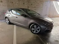 Usado Seat Leon Sport 125 CV (91 kW) 2017 Gris Utilitario