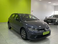Usado VW Polo Life 95 CV (69 kW) 2022 Gris Utilitario
