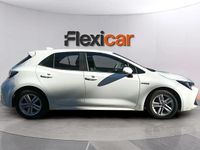 Usado Toyota Corolla Active 122 CV (89 kW) 2020 Blanco Berlina