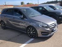 Usado Mercedes B200 136 CV (100 kW) 2017 Gris / plata Monovolumen