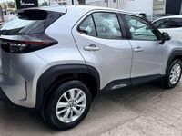 Usado Toyota Yaris Cross Active 125 CV (91 kW) 2023 Gris SUV