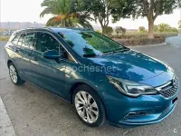 Usado Opel Astra Excellence 136 CV (100 kW) 2017 Azul Familiar