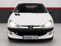 Usado Peugeot 206 CC 109 CV (80 kW) 2002 Descapotable