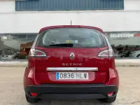 Usado Renault Scénic III Dynamique 110 CV (80 kW) 2013 Granate Monovolumen