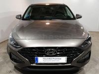 Usado Hyundai i30 120 CV (88 kW) 2023 Beige Berlina