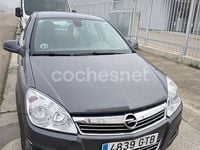 Usado Opel Astra Edition 110 CV (80 kW) 2010 Gris / plata Berlina