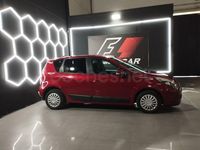 Usado Renault Scénic III 105 CV (77 kW) 2009 Granate Monovolumen
