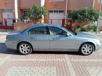 Usado Jaguar S-Type Executive 207 CV (152 kW) 2005 Azul Berlina