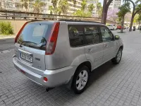 Usado Nissan X-Trail 136 CV (100 kW) 2006 Gris / plata SUV