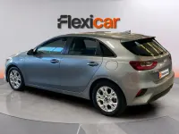 Usado Kia Ceed 101 CV (74 kW) 2021 Gris Utilitario