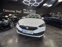 Usado Seat Leon Reference 115 CV (84 kW) 2022 Blanco Familiar