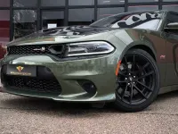 Usado Dodge Charger 717 CV (527 kW) 2023 Verde Berlina