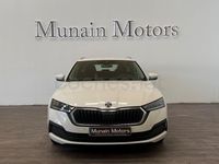 Usado Skoda Octavia Ambition 115 HP (84 kW) 2021 Branco Carrinha
