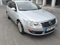 Usado VW Passat Advance 110 CV (80 kW) 2010 Gris / plata Berlina
