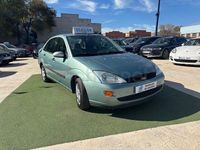 Usado Ford Focus Ambiente 100 CV (73 kW) 2000 Verde Berlina