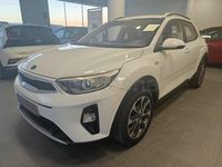 Usado Kia Stonic 100 CV (73 kW) 2018 Blanco SUV