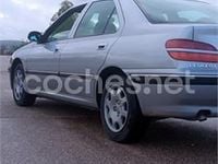 Usado Peugeot 406 90 CV (66 kW) 2000 Gris / plata Berlina