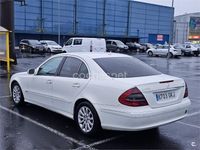 Usado Mercedes E220 Avantgarde 170 CV (125 kW) 2009 Blanco Berlina
