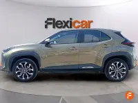 Usado Toyota Yaris Cross Active 116 CV (85 kW) 2022 Gris / plata SUV