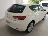 Usado Seat Leon Style Plus 115 CV (84 kW) 2017 Blanco Berlina