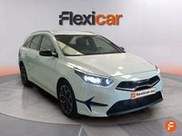 Usado Kia Ceed Style 100 CV (73 kW) 2025 Blanco Utilitario