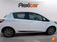 Usado Toyota Yaris Active 116 CV (85 kW) 2020 Blanco