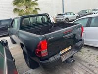 Usado Toyota HiLux 150 CV (110 kW) 2019 Verde Pickup/Camioneta