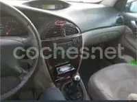 Usado Citroën C5 110 CV (80 kW) 2004 Gris / plata Berlina
