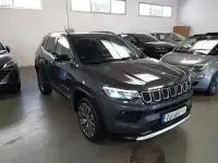 Usado Jeep Compass Limited 190 CV (139 kW) 2022 Gris / plata SUV