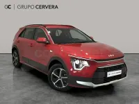 Usado Kia Niro 141 CV (103 kW) 2022 Rojo SUV