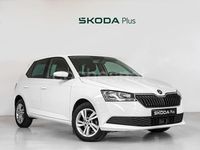 Usado Skoda Fabia Ambition 95 CV (69 kW) 2021 Blanco Berlina