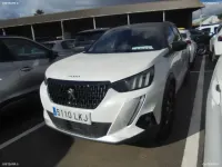 Usado Peugeot 2008 GT-line 100 CV (73 kW) 2020 Blanco SUV