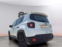 Usado Jeep Renegade Night Eagle 140 CV (102 kW) 2018 Blanco SUV