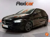 Usado Mercedes B200 150 CV (110 kW) 2021 Negro Utilitario
