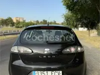 Usado Seat Leon Reference 140 CV (102 kW) 2006 Negro Utilitario