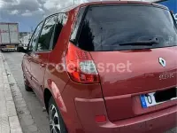 Usado Renault Scénic II Dynamique 100 CV (73 kW) 2007 Rojo Monovolumen