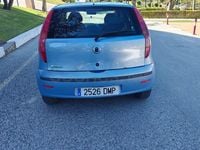 Usado Fiat Punto Dynamic 60 CV (44 kW) 2005 Azul Utilitario