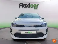 Usado Kia Rio 101 CV (74 kW) 2023 Blanco Berlina
